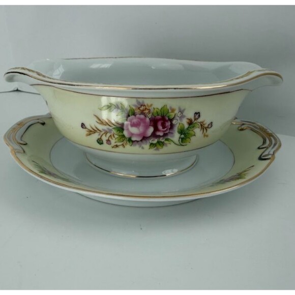 Maruichi Other - Vintage Maruichi MRU2 Pink Floral Gravy Boat w Attached Underplate, Post WII
